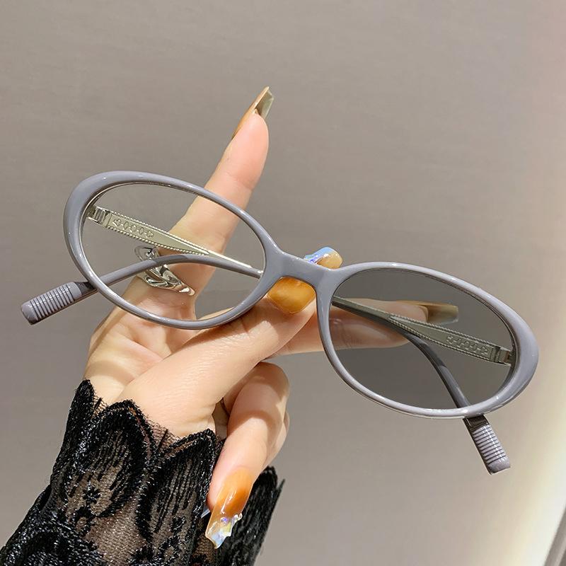 Light-sensitive Color-changing Elliptical Anti-blue Light Fashionable Thick-edge Small-frame Near-sighted Glasses