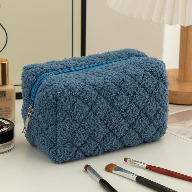 Plush Makeup Bags With Handle Soft Travel Cosmetic Storage Bag Portable Love Print Organizer Pencil Case Cute Clutch Pouch
