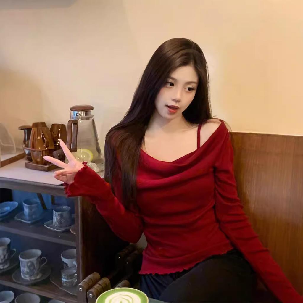 Temperament Swinging Collar Fungus Edge Long-sleeved T-shirt Women's Autumn Niche Slim and Thin Fake Two One-word Shoulder Red Top