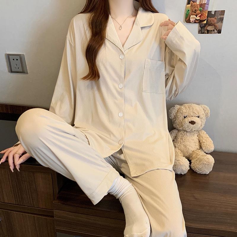 Plaid Long Sleeve Pajama Set with Pants – Spring & Autumn Style, Comfortable Home or Dorm Wear, Suitable for Outdoor Use