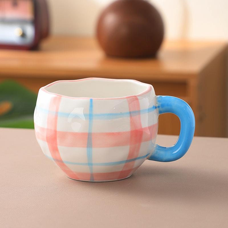 Koreanischer Ins-Wind handgepresste Liebe Keramik-Kaffeetasse, Nachmittagstee handbemalte Blumentasse hochwertiger Wasserbecher