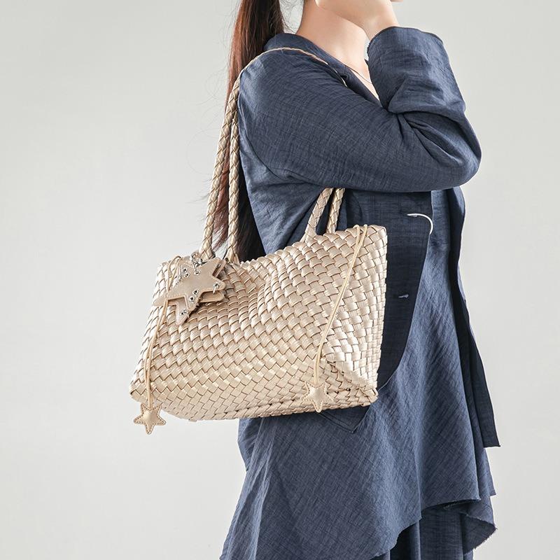 Woven Bag Tote Bag Women's High-end Shoulder Bag Fashion Versatile Commuter Bag