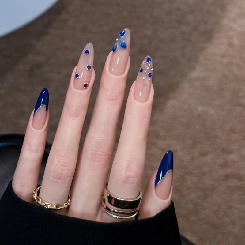 24pcs White Flower Fake Nail Tips Yellow Pink Blush False Nails Wearable Full Cover European Almond Shaped Press on Nails
