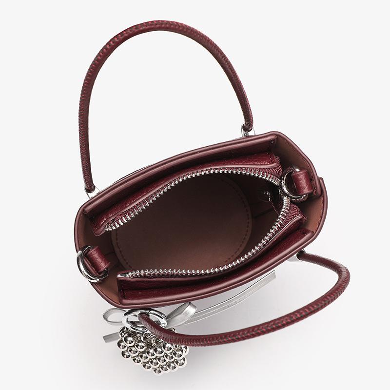 Light Luxury Niche Exquisite High End Small Handbag for Women's New Versatile Large Capacity Bucket Bag Crossbody Bag Summer