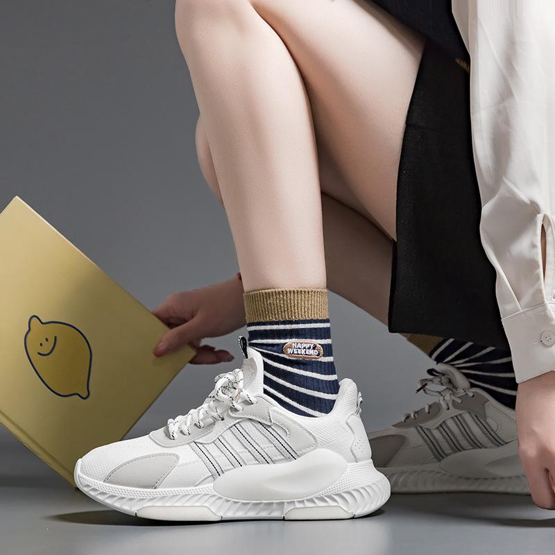 The New Running Shoes Are Versatile, Retro, Casual and Breathable