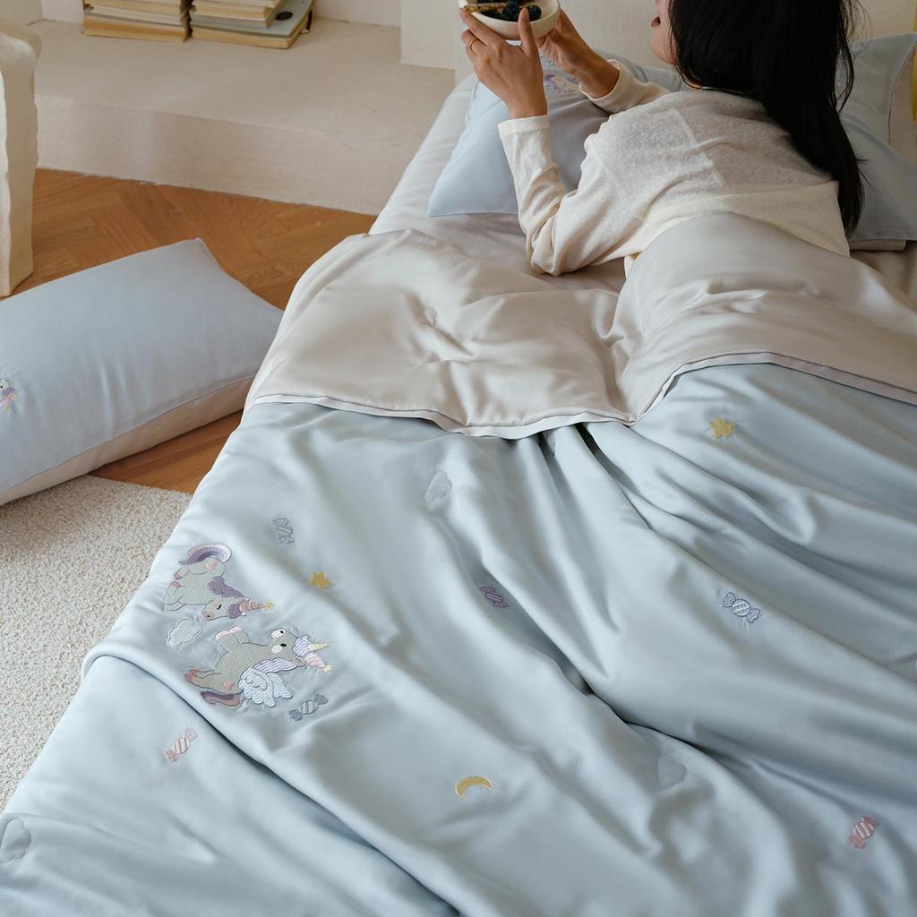 High-End Lyocell Embroidered Summer Cool Double Quilt & Blanket Set