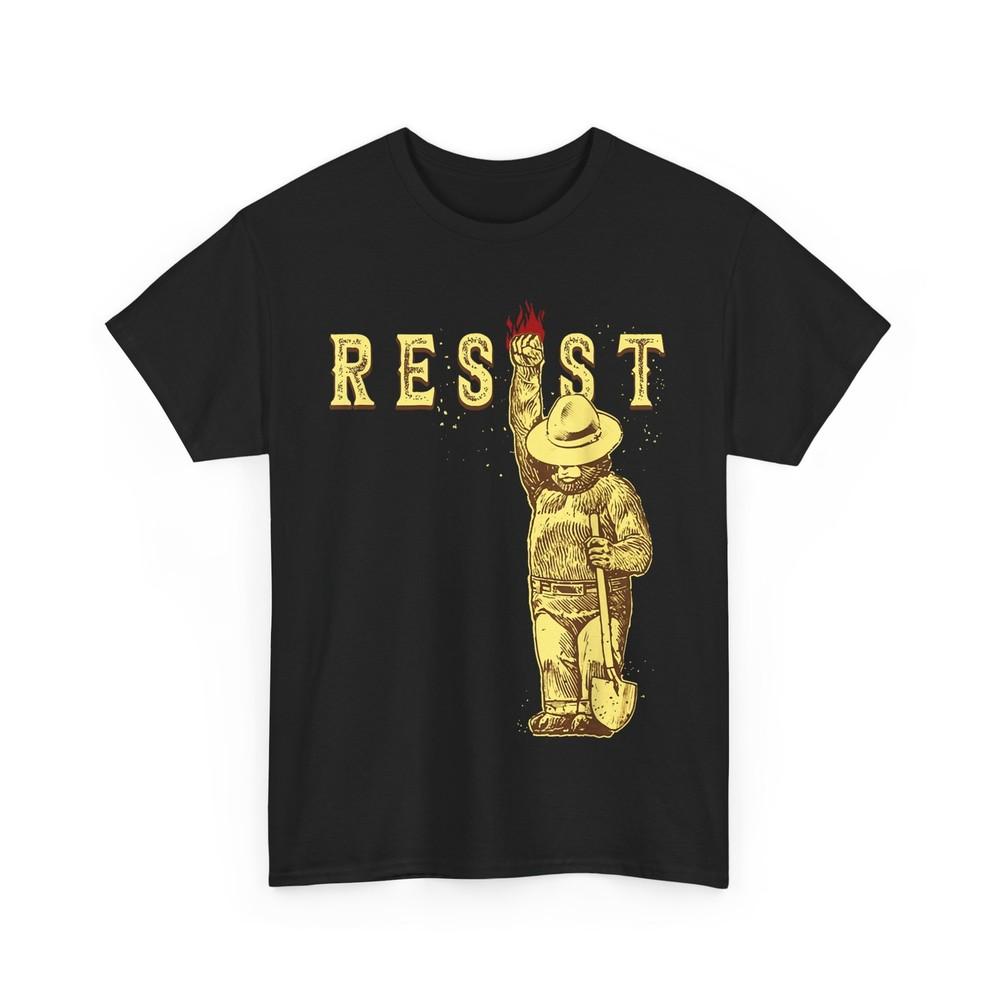 HOT Resist Shirt Smokey The Resist Bear Resist Women Men Vintage Shirt Unisex T-Shirt L