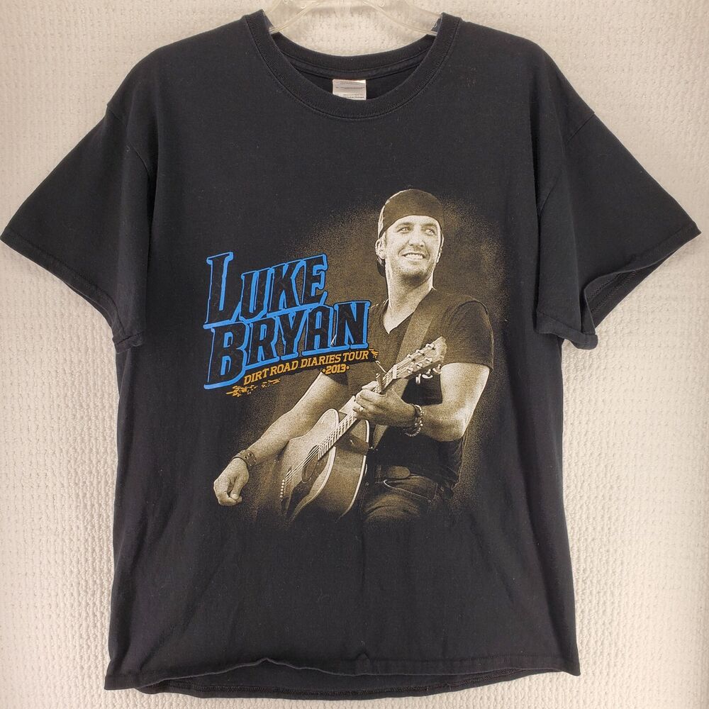 

Черная футболка унисекс Luke Bryan Dirt Road Diaries Tour 2013 Gildan Tag