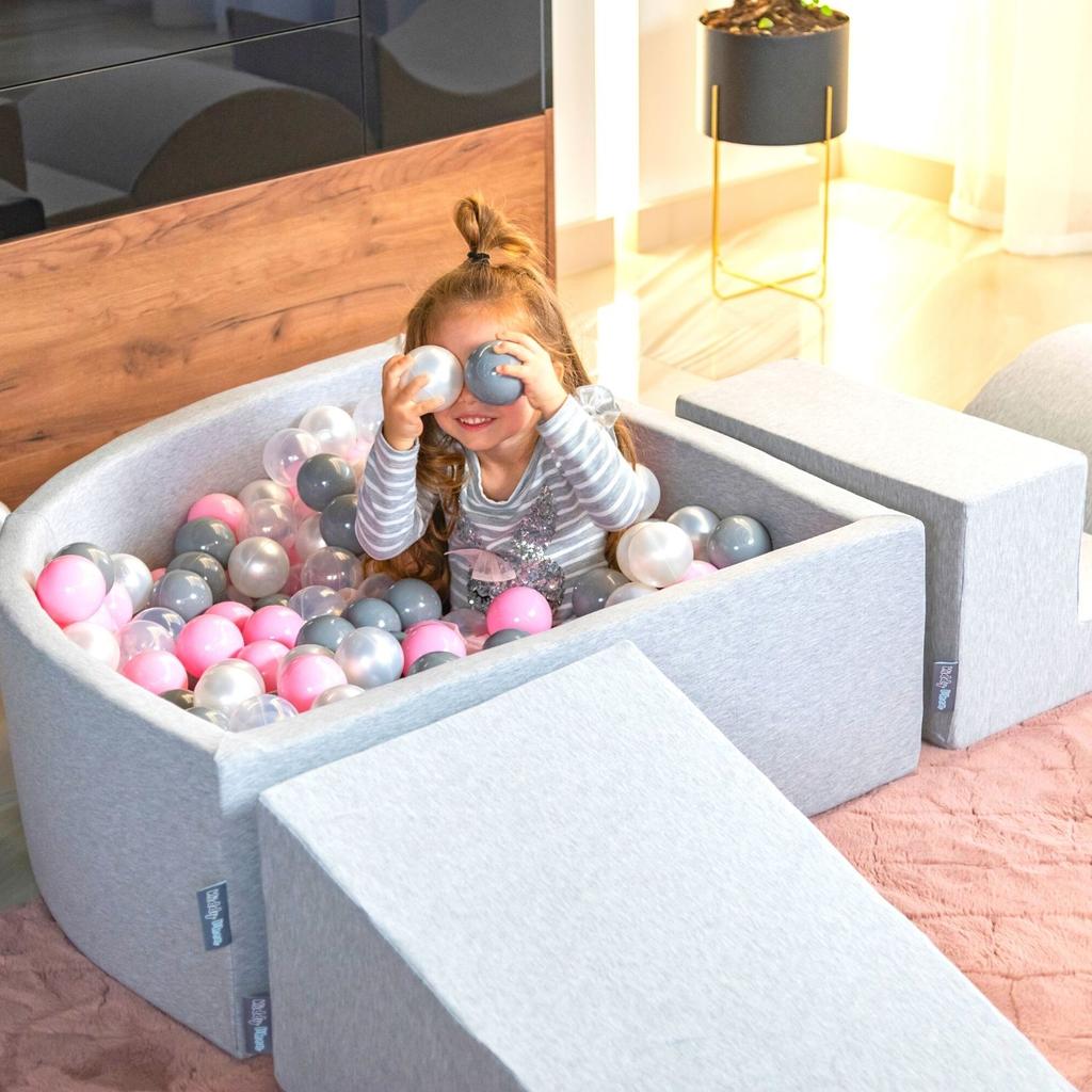 KiddyMoon 50 Balls/7cm-2.75in Soft Plastic Play Balls for Children Colourful Certified Made In Eu, Salmon Pink