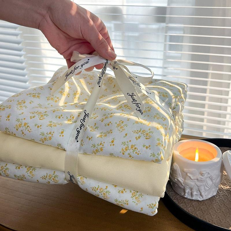 Class A Knitted Cotton Washed Double Yarn 4-piece Set Of Small Floral Comforter Set Hosiery Style