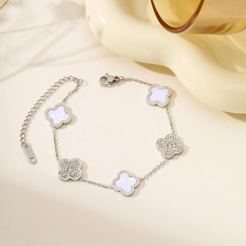 Fashion 18K Four-leaf Clover Bracelet Titanium Steel Light Luxury Senior Sense of Simplicity Fashion Versatile Bracelet