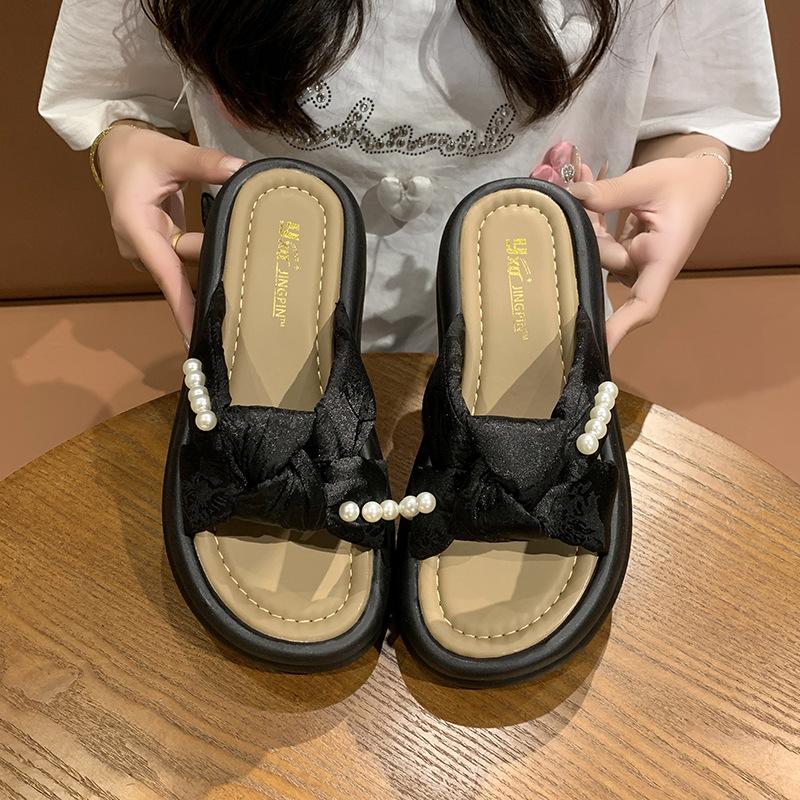 

Крутые тапочки женская летняя верхняя одежда мода 2025 новые красивые с юбкой на платформе пляжные сандалии для беременных женщин одно слово 40 чёрный