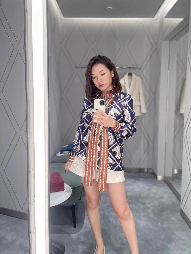 Xue Zhiqian Women's 2026 Silk Tie Shirt with Horse Head Print, Long Sleeve Lapel