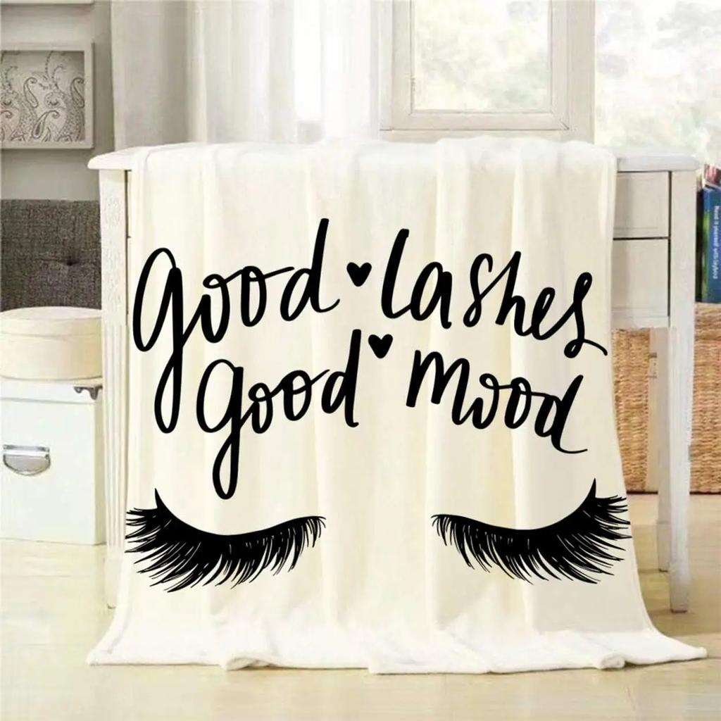 Abstract Closed Eyes Cute Eyelashes Blanket Lightweight Blankets All Season Throw Blanket for Couch Bed Soft Flannel Blanket