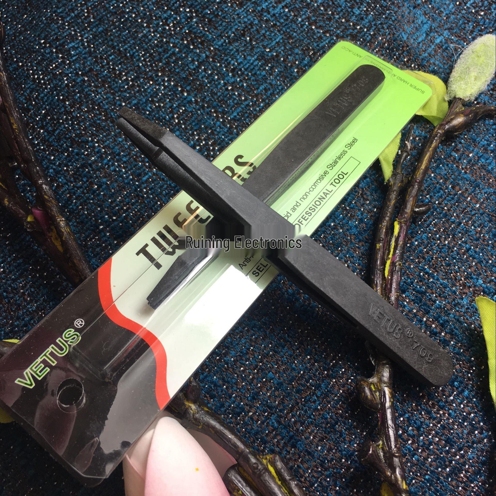 

VETUS Plastic Tweezers (Models 702-709) with Packaging
