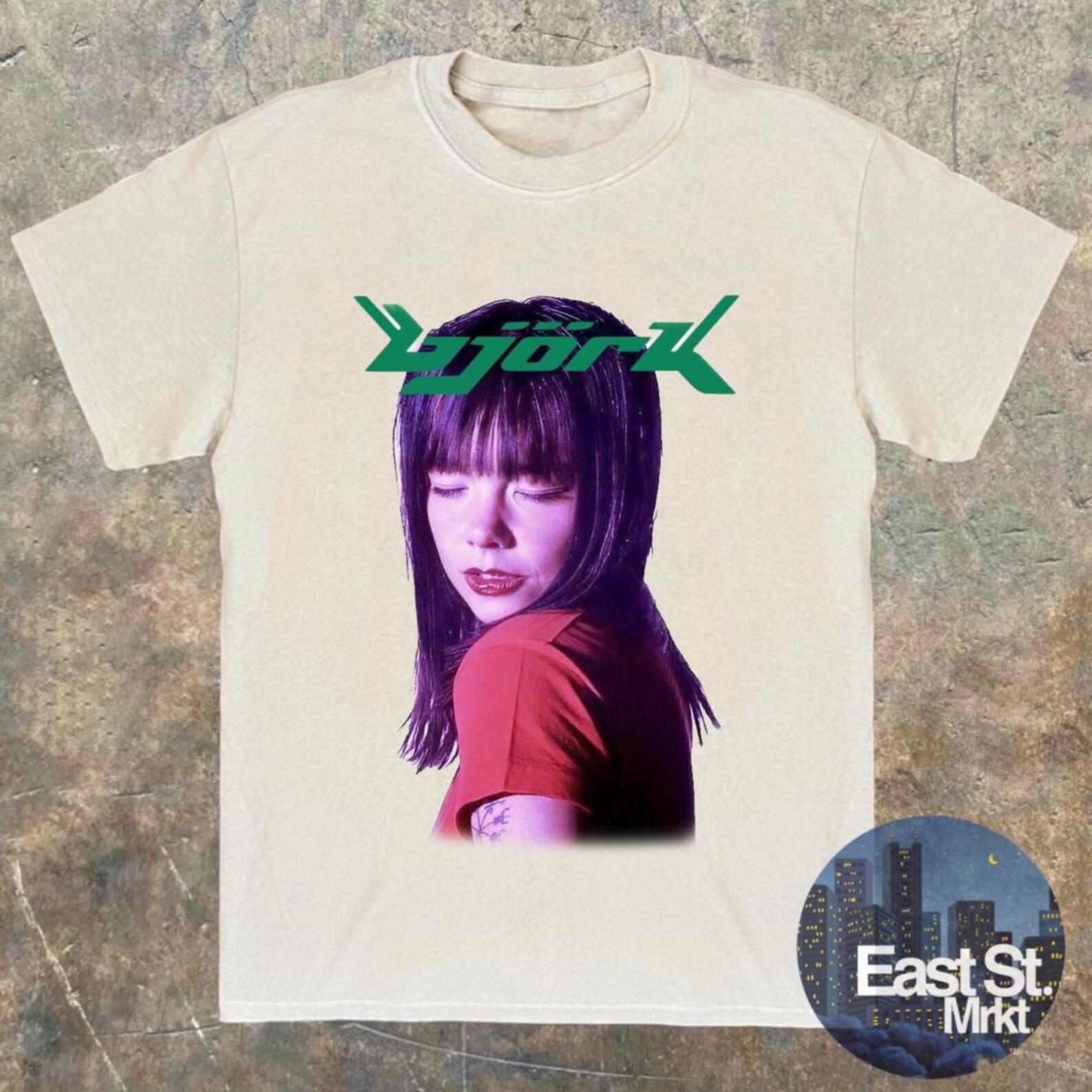 Bjork T-shirt: Vintage 90s 00s y2k Style Music Tee 4XL