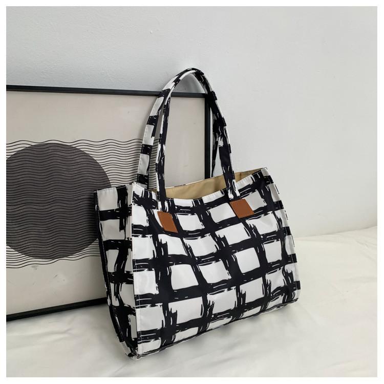 Summer 2022 Stylish Women s Plaid Tote Bag Large Capacity Canvas Handbag кремовый