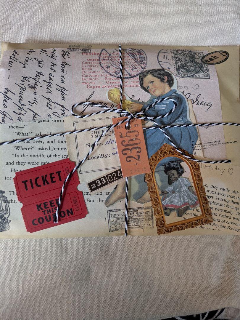 

[Б/У] Бумажный моно набор