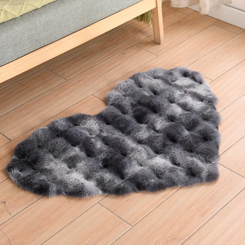 Carpet Soft Plush Bedroom Heart Bedside Mat Rug Sofa Cushion Indoor Rugs Seat Cushion Carpet for Living Room Dropship