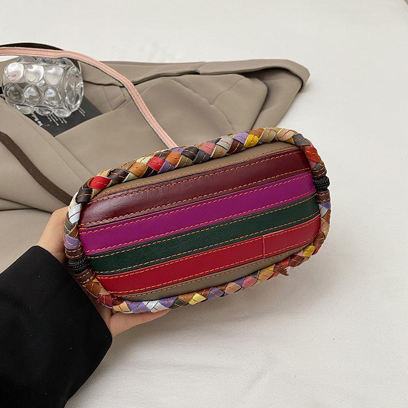 Knitted Bag, Fashionable Color-matching Crossbody Bag, Elegant Shell Commuter Bag
