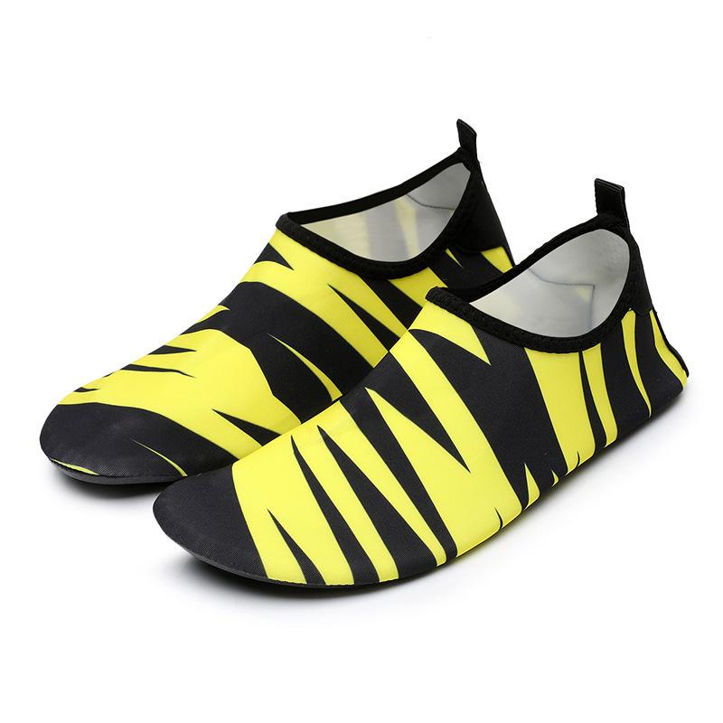 Beach Shoes Creek Shoes Outdoor Sports Breathable Wading Hiking Shoes Fitness Men's and Women's Non-slip