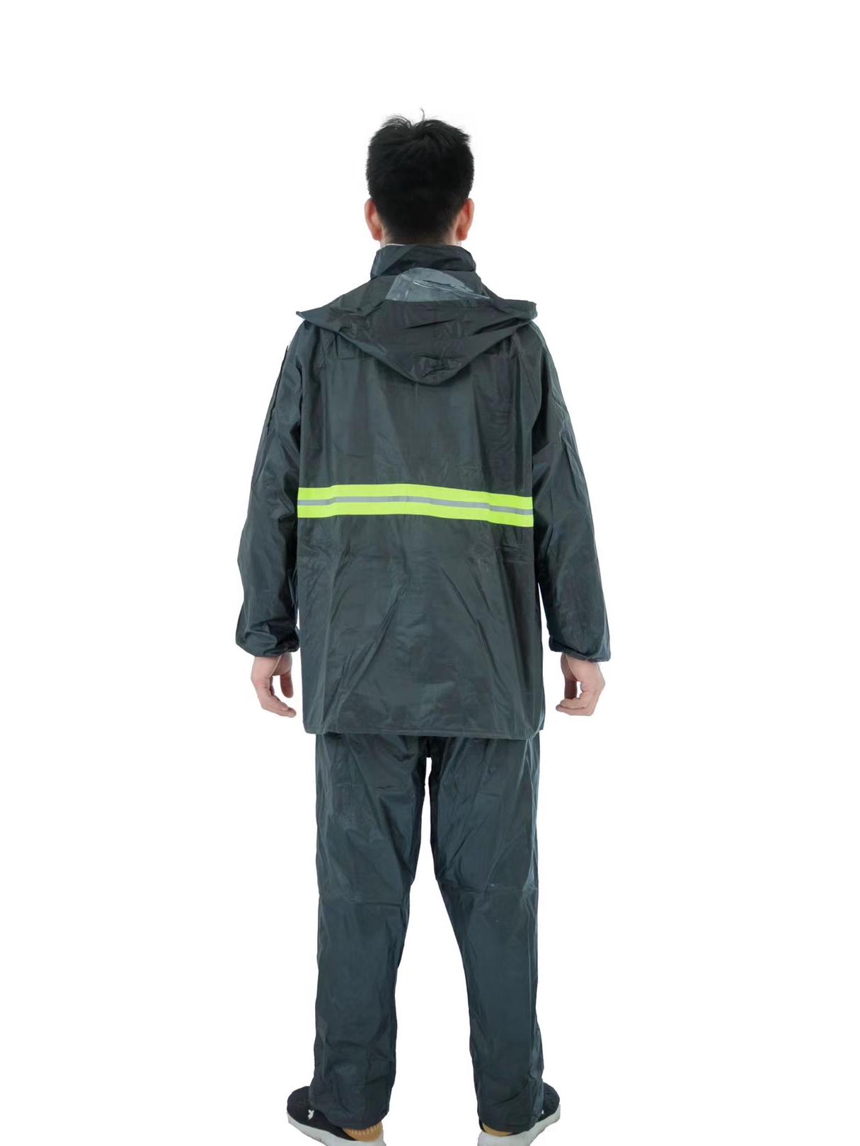 

Men s Stormproof Split Raincoat and Pants Set for Electric Motorcycle Riding One Size Fits All