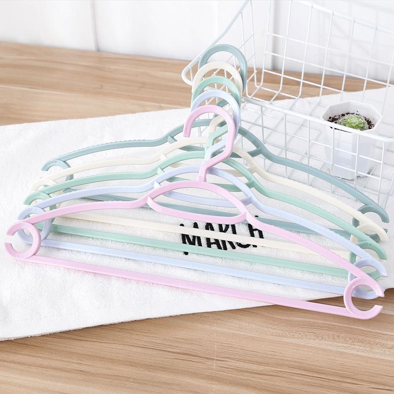 Non-Slip Multifunctional Plastic Clothes Hanger for Adults and Students