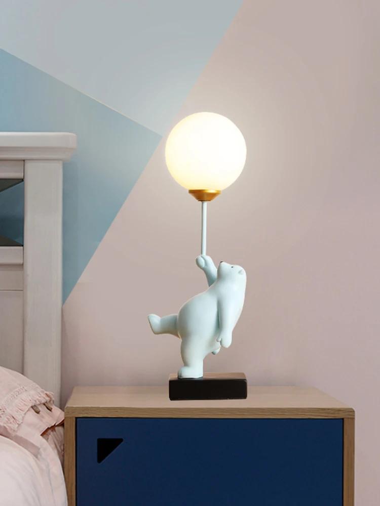 Modern Bear LED Table Lamp Art Deco Resin Desk Lamp Bedroom Lamp Creative Living Room Loft Decor Children's Room Desk Light