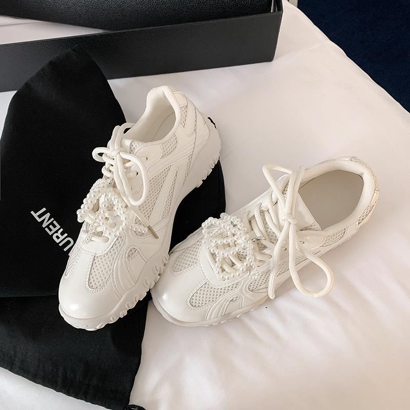 

2025 autumn new fashion crescent moon bottom~ lace pearl belt inner height increase casual Forrest Gump shoes women s training shoes 40