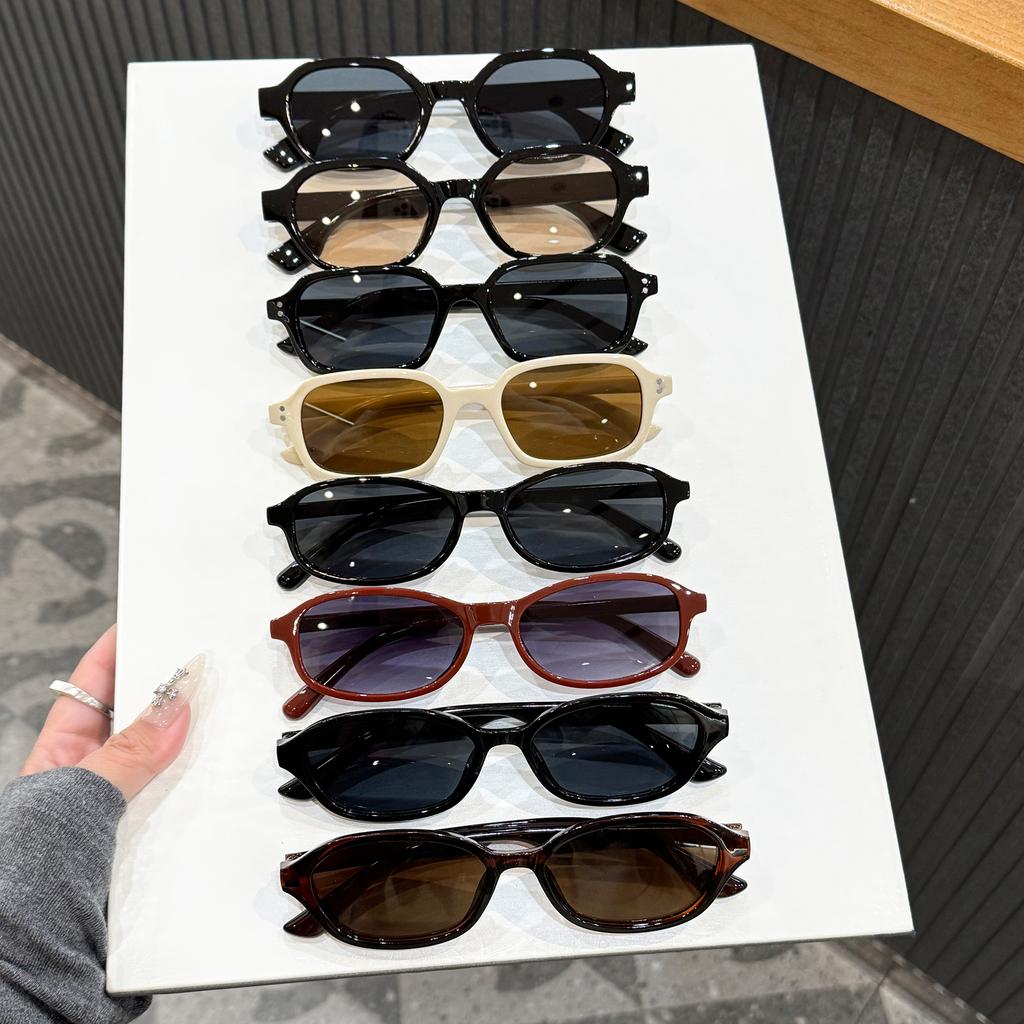 8Pcs European and American Retro Fashion Y2K Sunglasses, Used for Summer Sun Protection and Uv Protection, Lightweight.