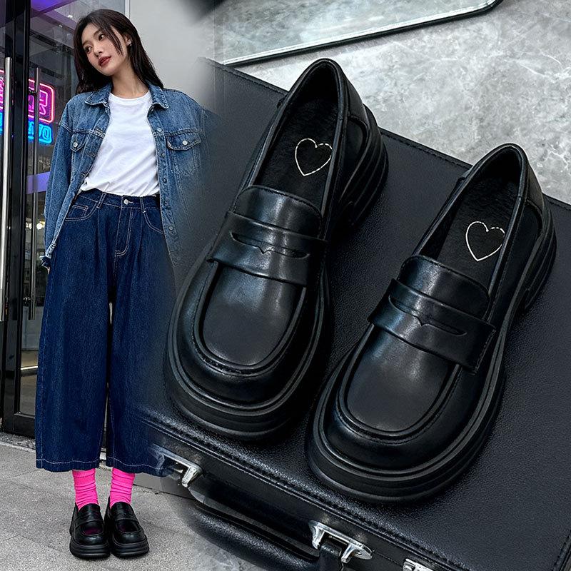 Round head platform British college style loafers 2025 winter new casual versatile one-pedal small leather shoes single shoes