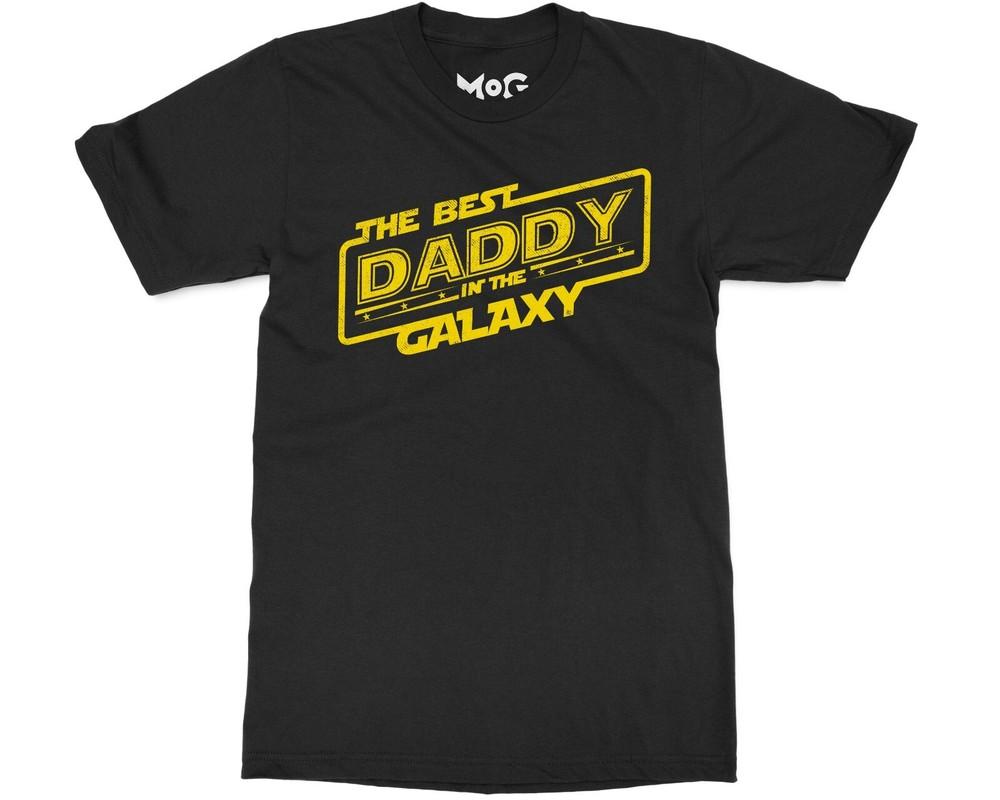 

Father’s Day Best Daddy in the Galaxy T-shirt Funny Gift Tee for New Dad Husband 4XL