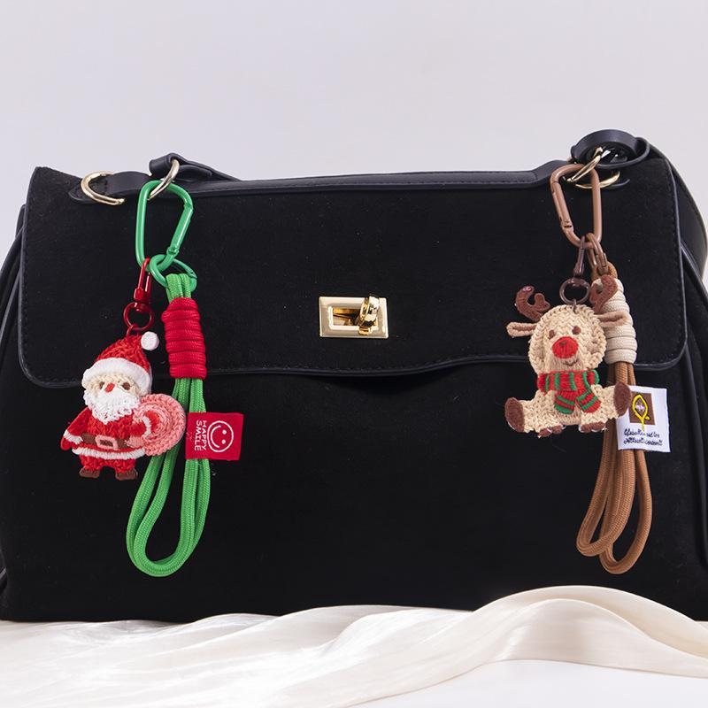 Lovely Weave Christmas Pendant Elk Cartoon Santa Claus Keychain Bag Pendant Charm New Year Gift Christmas Keyring Accessories