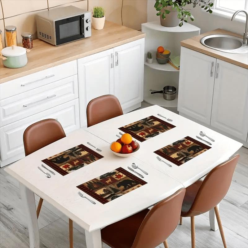 4-piece Country Style Placemat Vintage Forest Deer View and Plaid Bear House Pattern for Country Kitchen Table Decor