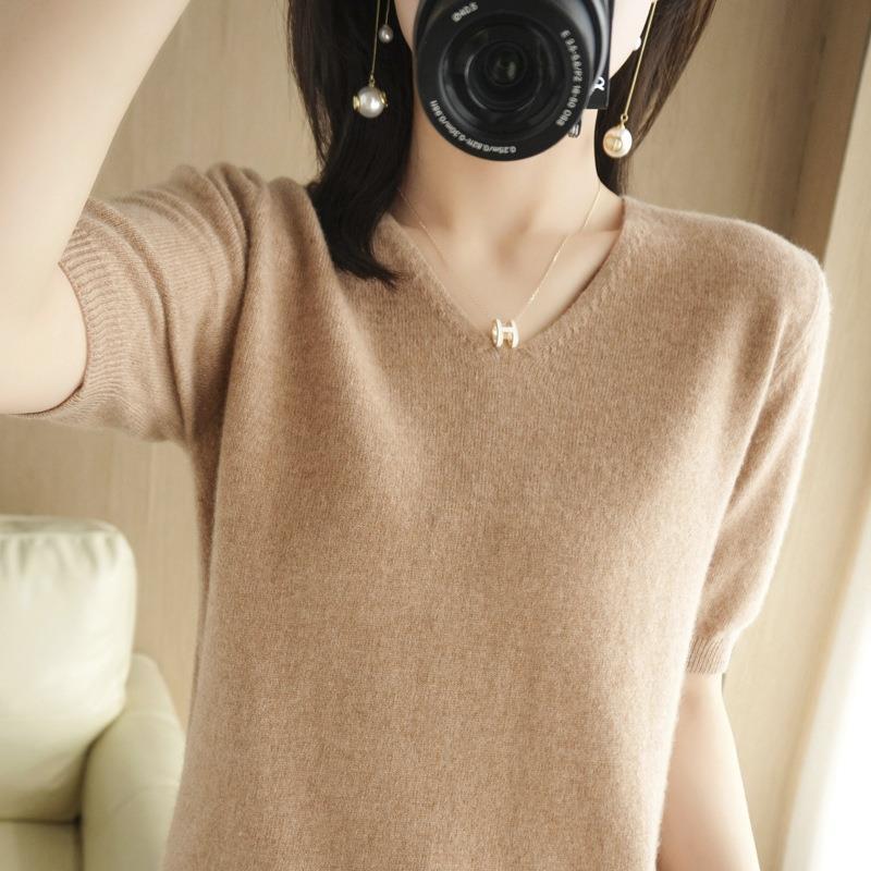 New Spring Short-sleeved Autumn and Winter Sweater Sweater V-neck Half-sleeve Trendy Versatile Korean Style Loose Bottoming Shirt T-shirt for Women