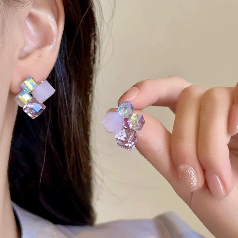 Temperament pink zircon crystal square stud earrings women's silver needles exquisite versatile light luxury high-end earrings earrings