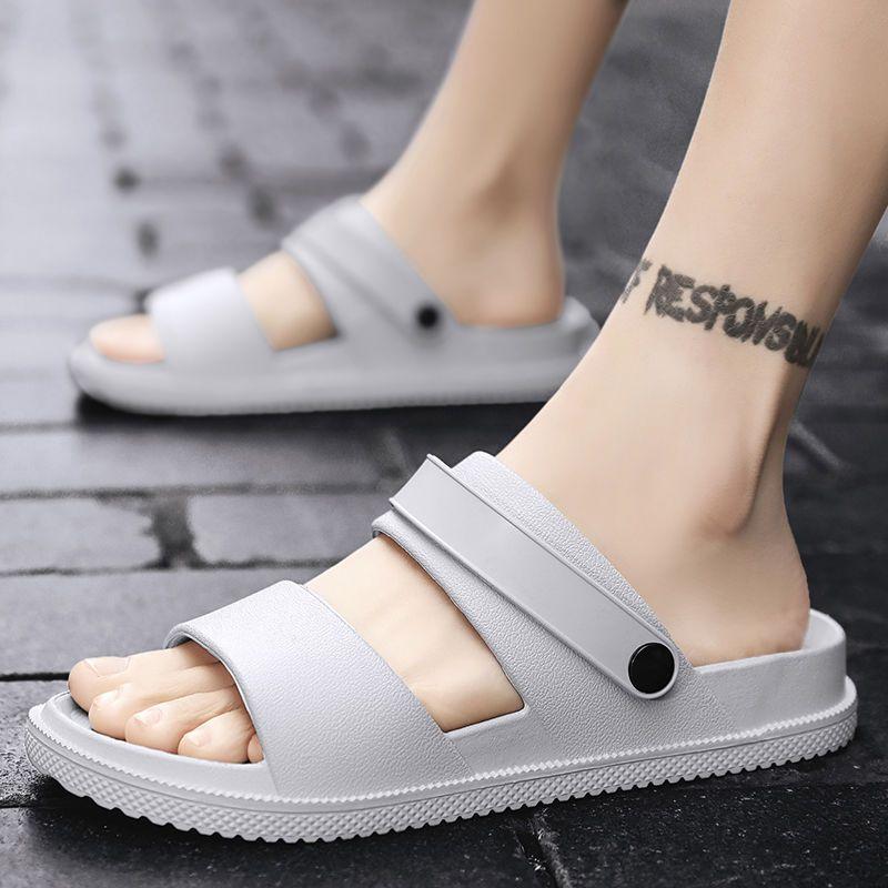 Men's Summer Fashion Two Wear Slippers Beach Flip-flops Men Wear Light Sandals Outside Solid Color Flat Heel