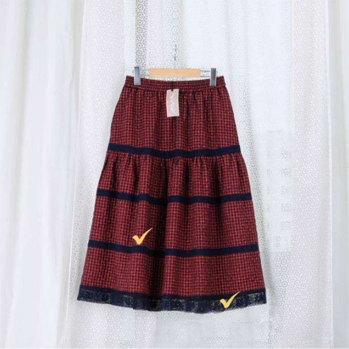 Seutailbaimiin Checkered Skirt