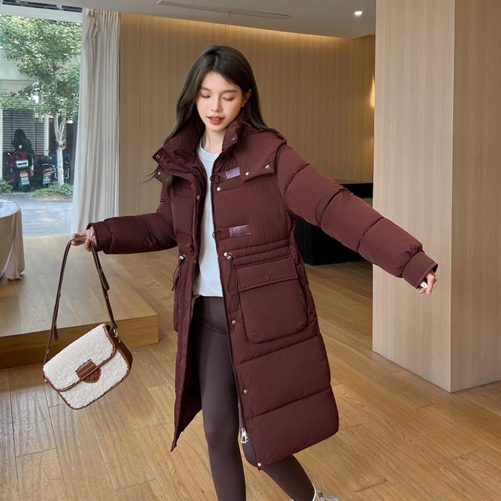 And the Big Fur Collar Pie Overcomes the Large Size Medium and Long Trench Coat for Women.