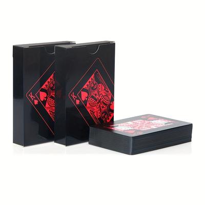 1 conjunto de peças: Um baralho de cartas de plástico preto, resistente ao desgaste e durável, uma caixa de fichas e um conjunto de 7 dados