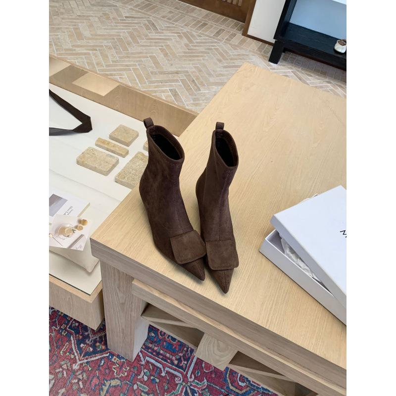 

2025 новая осень и зима французские универсальные остроносые ботильоны на каблуке-рюмочке с пряжкой эластичные тонкие ботинки корейская версия ботинки-носки женские 39 коричневый