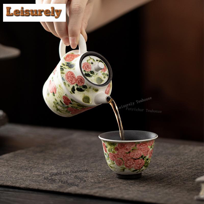 180ML Ölmalerei Stil Rose Whisper Teekanne Vintage Teeaufgusskanne Teezubereitungskessel mit Sieb Teeartikel Ornamente Handwerk