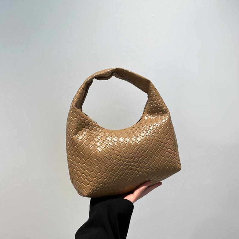 Fortgeschrittener Sinn für ausländischen Stil Achsel kleine Tasche Damentasche 2025 neu Nische lässig gewebte Knödeltasche vielseitige kleine Tasche