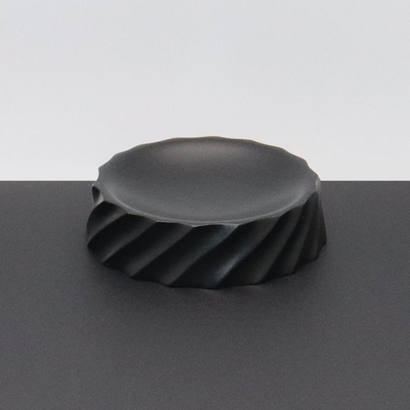 Modern Black and White Striped Ceramic Lotion Bottle Shampoo Pump Dispensing Bottle Rinsing Cup Soap Dishes Bathroom Accessories