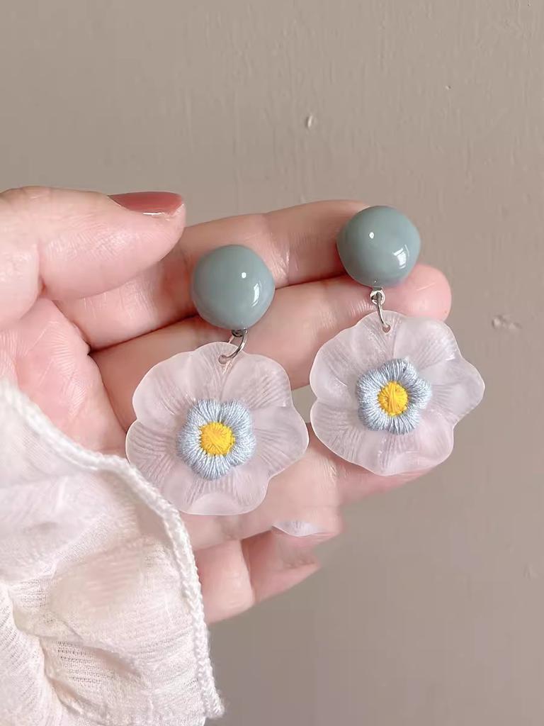 Spring and summer fresh and transparent pink flower silver nails super fairy vacation photo matte flower earrings jewelry girl