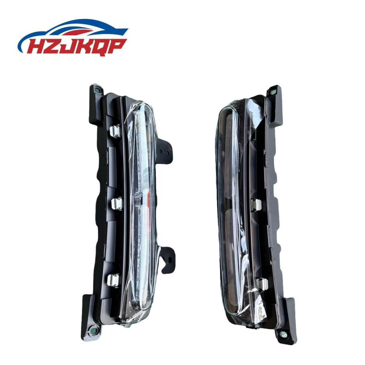 Compatible Rear Turn Signal Lamp for Wuling Baojun E300, Part Numbers 23692340/23692341. Jiangsu