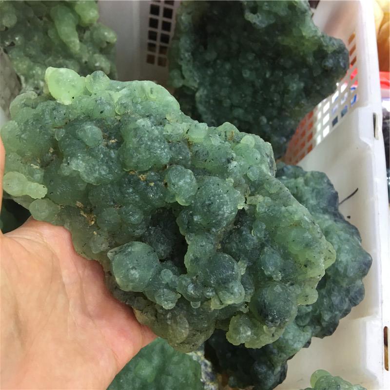 Natural Rough Gemstones Raw Prehnite Crystal Rough Stone for Healing