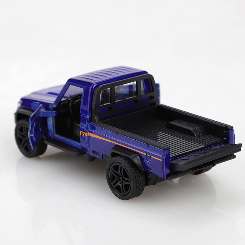 (Bagged) 1/36 Middle East version LC79 off-road pickup truck, die-cast metal, boy's toy, exquisite collectible gift.