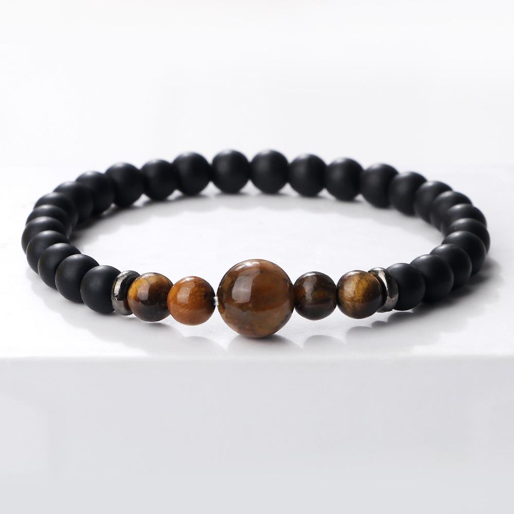 Tiger Eye Striped Agate Bracelet: Men's European Handcrafted Beaded Ornament.