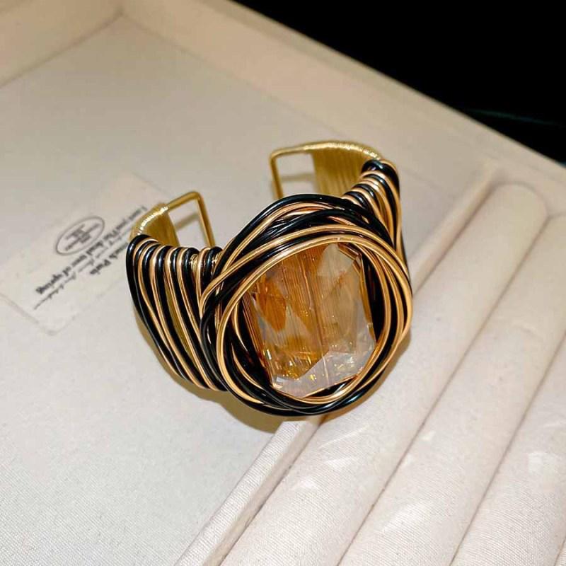 Geometric Resin Bangle: Trendy European-American Fashion Bracelet for Women